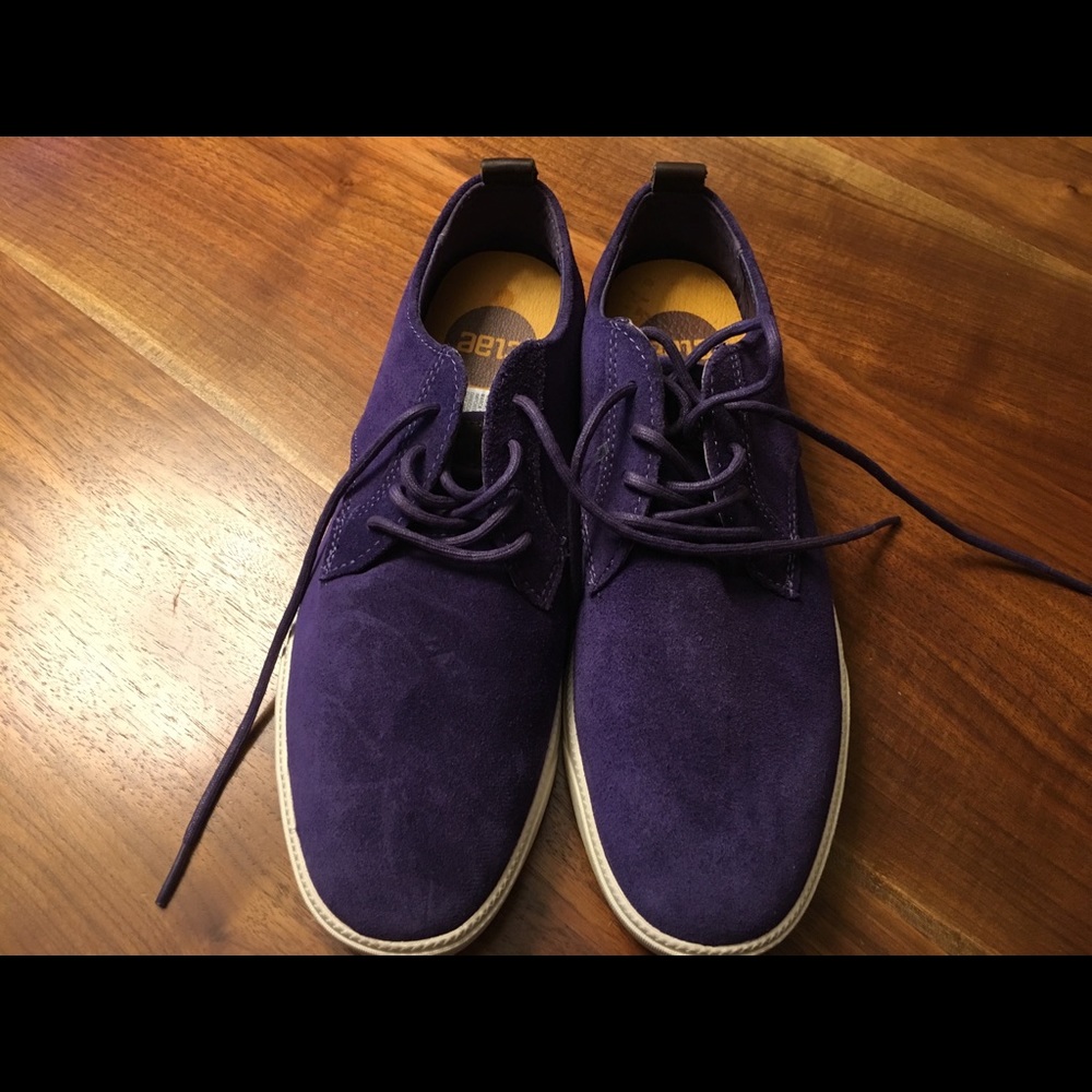Men’s Viking Purple suede Clae Elllington Size 8.5